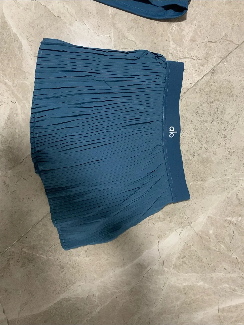ALO Yoga Teal Blue Pleated Skirt and Tank Set